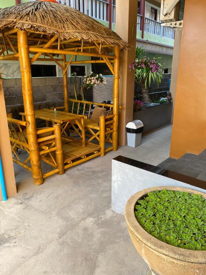 Golf House Hotel Nai Yang Ngoại thất bức ảnh