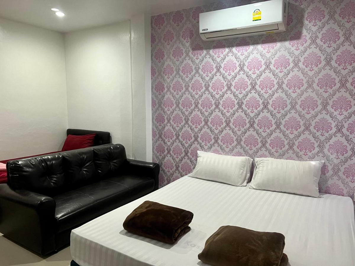 Golf House Hotel Nai Yang Ngoại thất bức ảnh