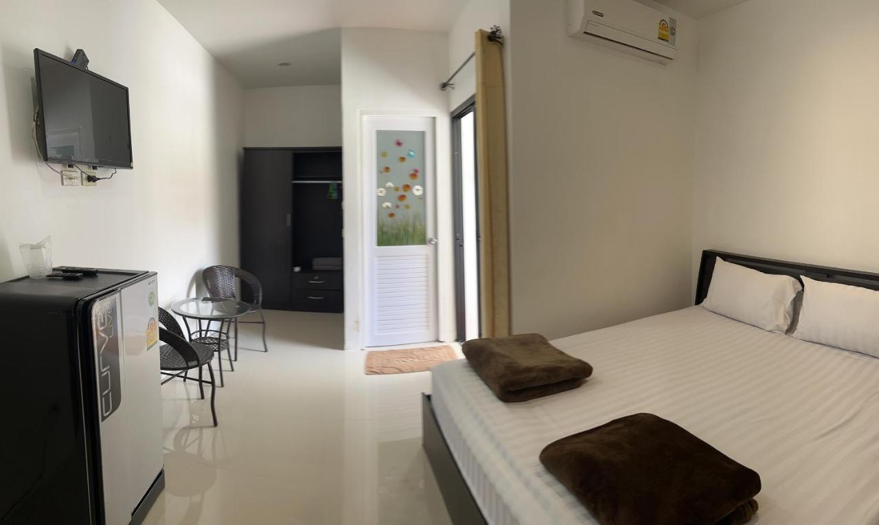 Golf House Hotel Nai Yang Ngoại thất bức ảnh