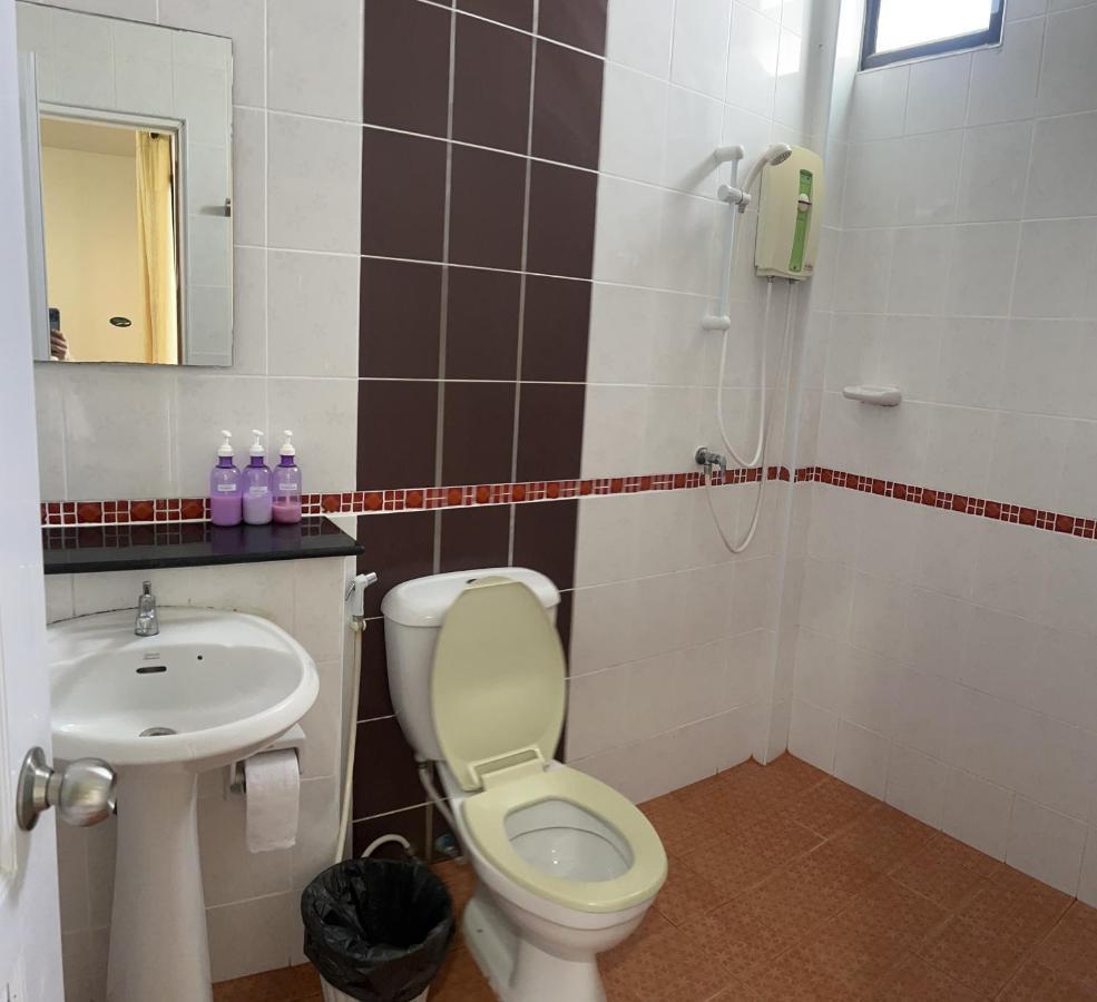 Golf House Hotel Nai Yang Ngoại thất bức ảnh