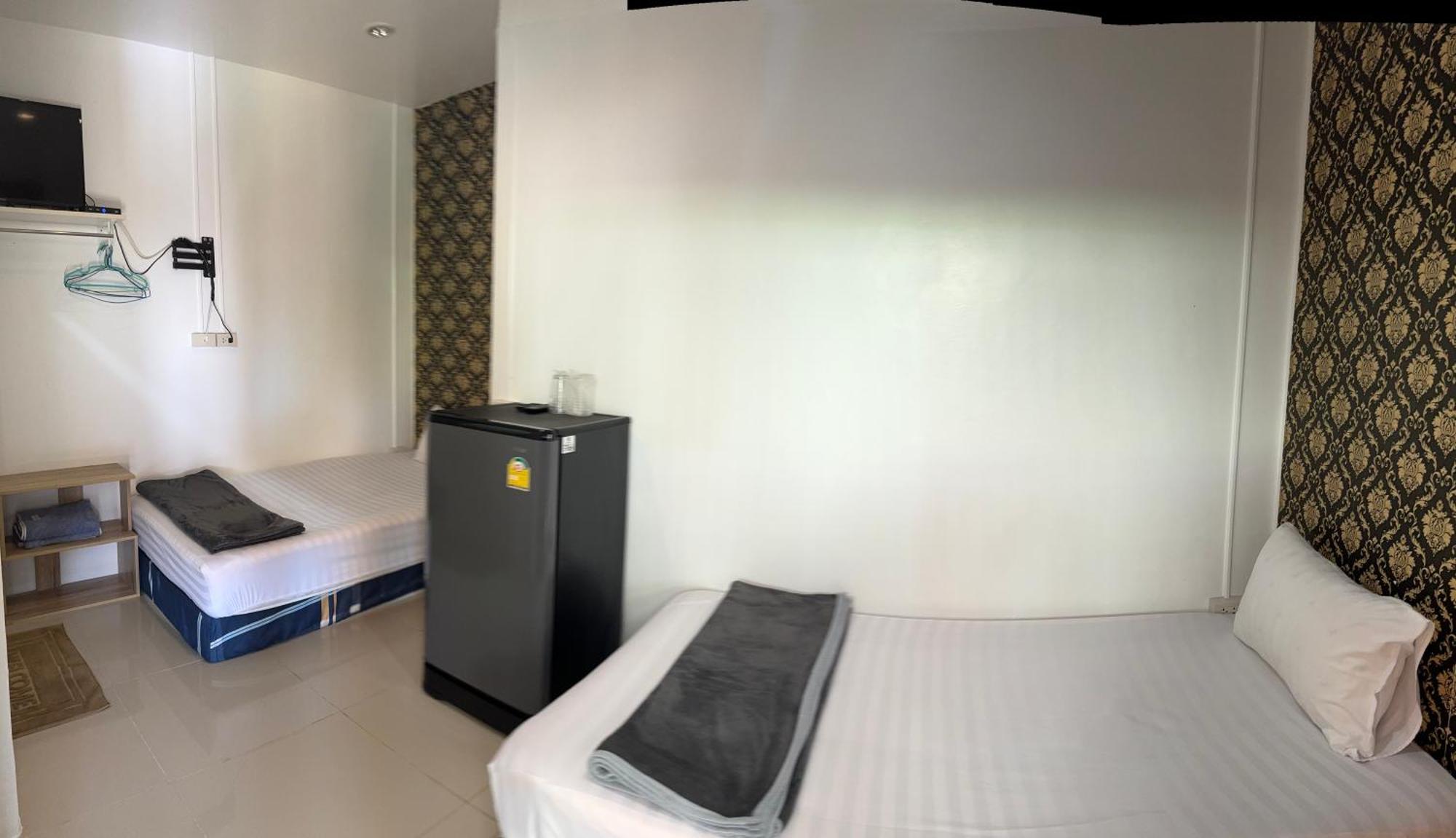 Golf House Hotel Nai Yang Ngoại thất bức ảnh