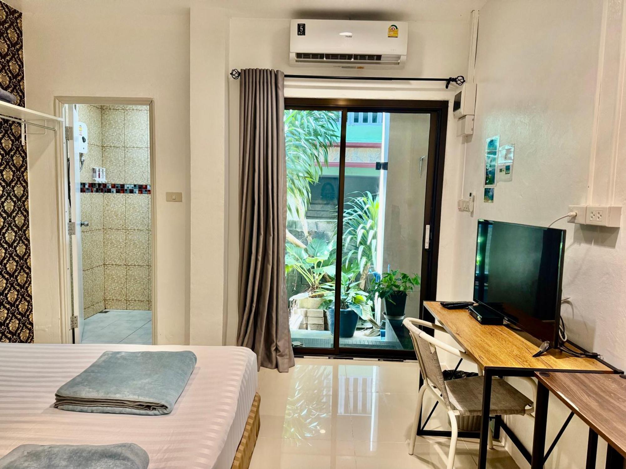 Golf House Hotel Nai Yang Ngoại thất bức ảnh