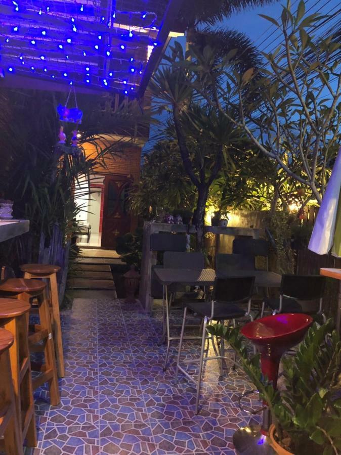 Golf House Hotel Nai Yang Ngoại thất bức ảnh